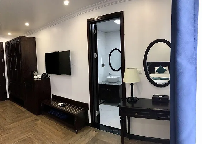 Hotel La Stella Hạ Long