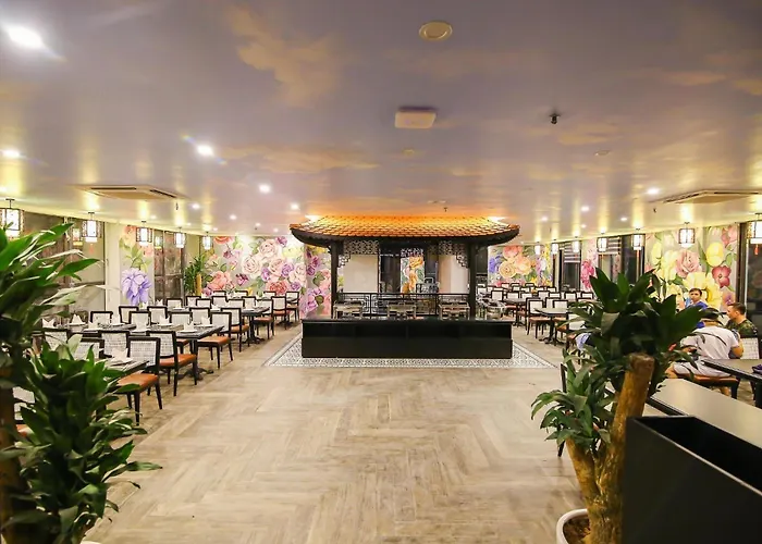 Hotel La Stella Hạ Long