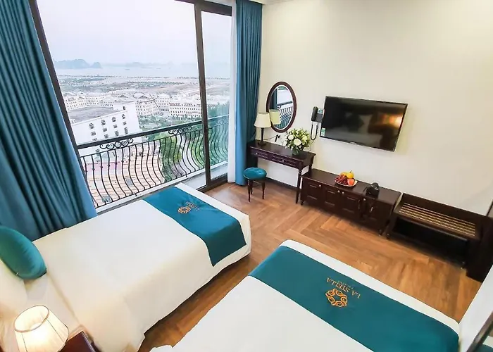 Hotel La Stella Hạ Long