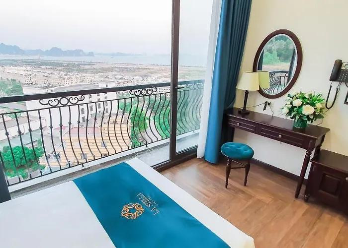 La Stella Hạ Long